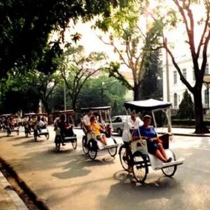 Tiêm vắc-xin 6 trong 1 cho - Cảm hứng video marketing từ Hotspot Matrix